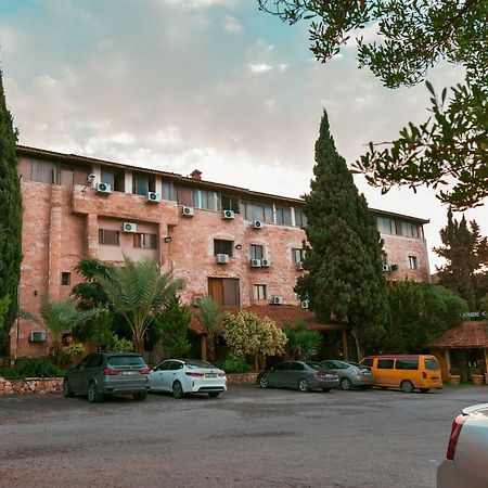 Al Joude Hotel Ирбид Екстериор снимка