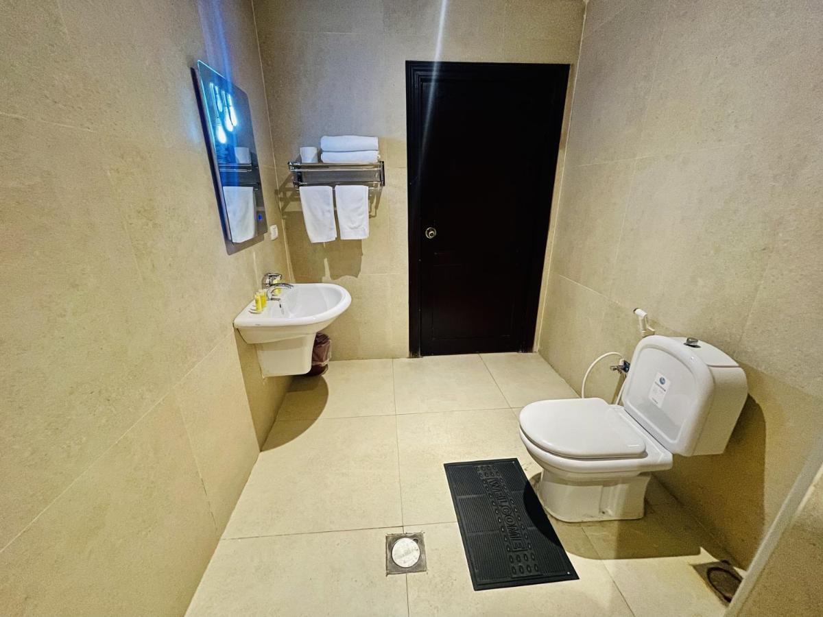 Al Joude Hotel Ирбид Екстериор снимка