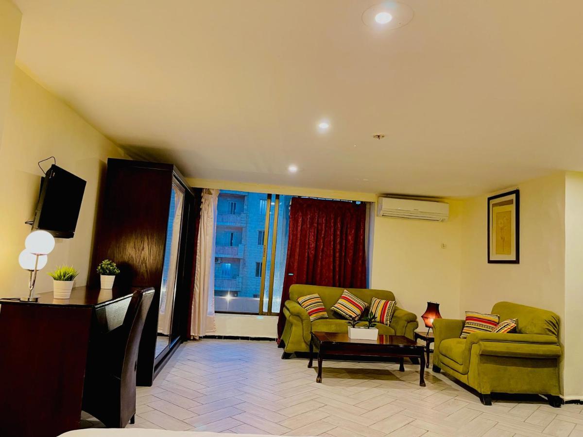 Al Joude Hotel Ирбид Екстериор снимка